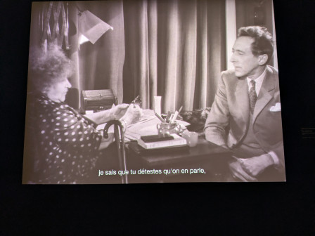 Jean Cocteau parle à Colette et lui dit "Je sais que tu détestes qu'on en parle"